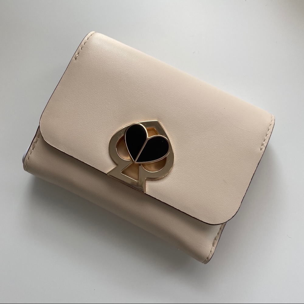 Kate Spade Nicola Twistlock Trifold Wallet Bare
